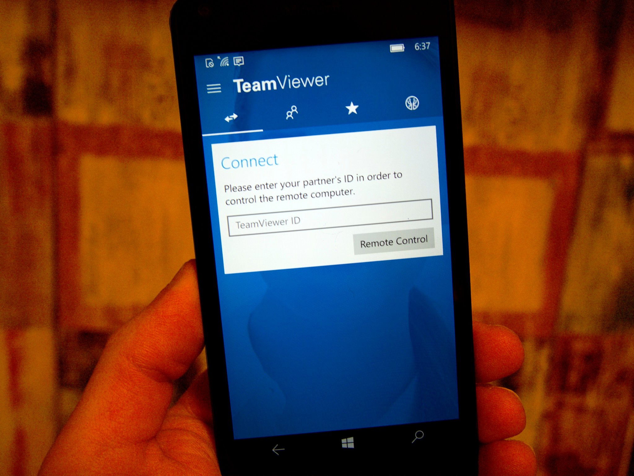 TeamViewer is now a universal app for Windows 10 desktop and mobile