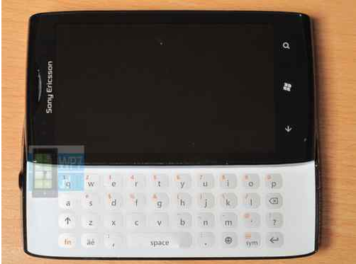 Julie Prototype QWERTY keyboard Windows Phone 7