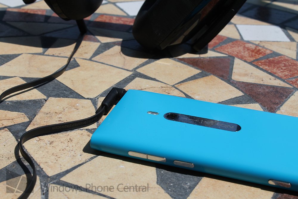 Purity Pro plugged in to Lumia 80