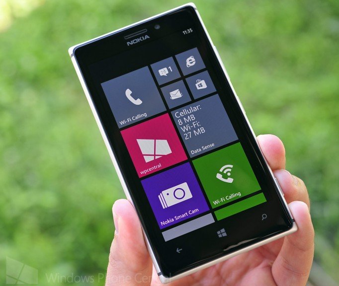 The Nokia Lumia 925 is expected to be available in Vietnam by the end of August