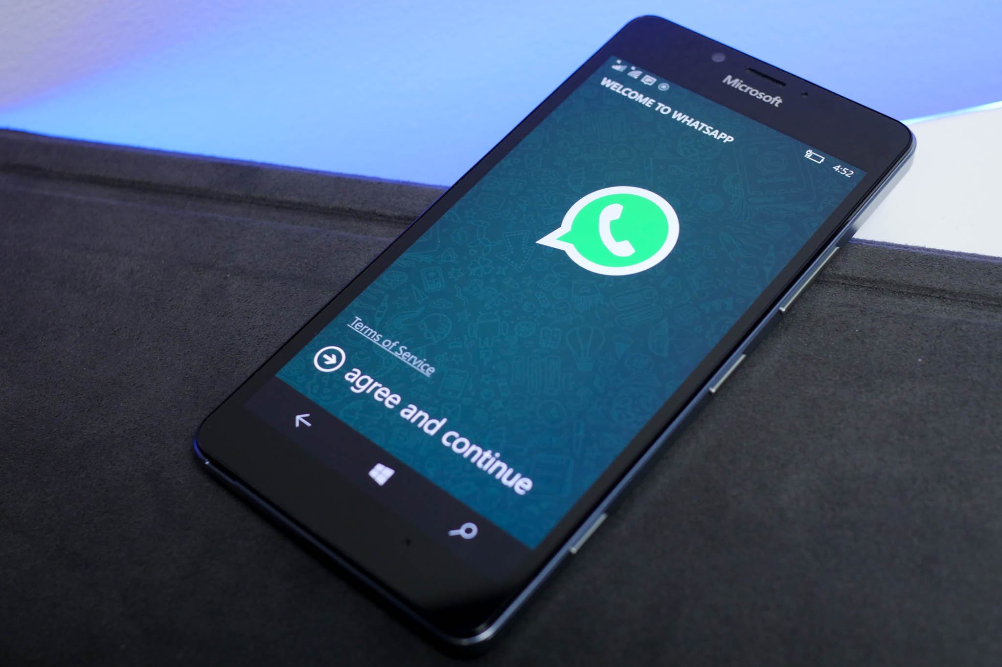How to use WhatsApp for Windows 10 Mobile