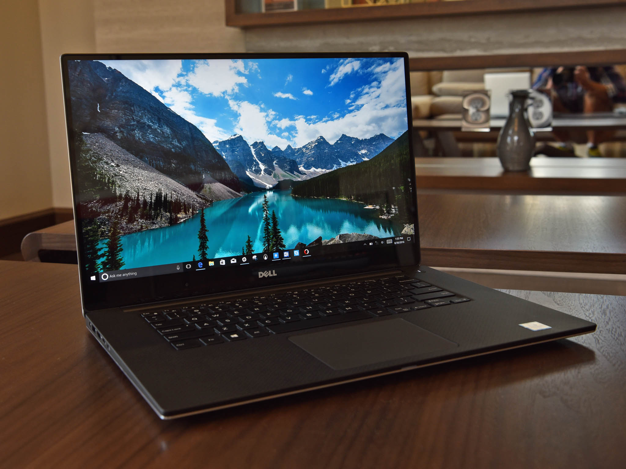 Dell XPS 15 9550 vs XPS 15 9560: What&#39;s different and should you upgrade?