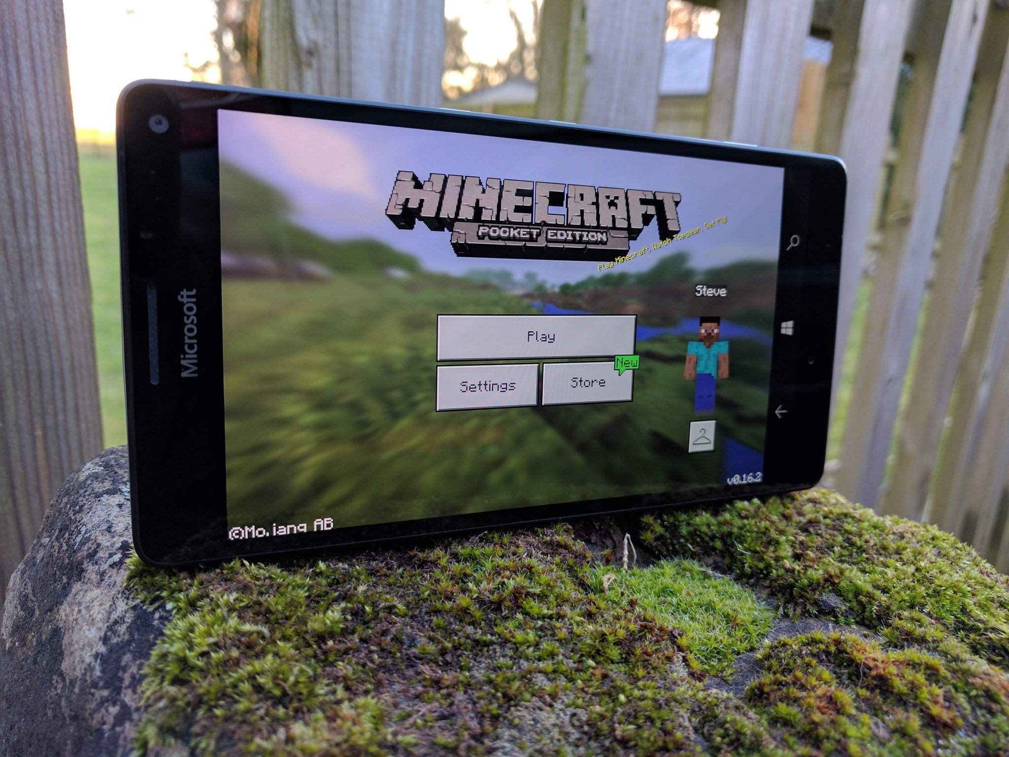 Play minecraft pocket edition download
