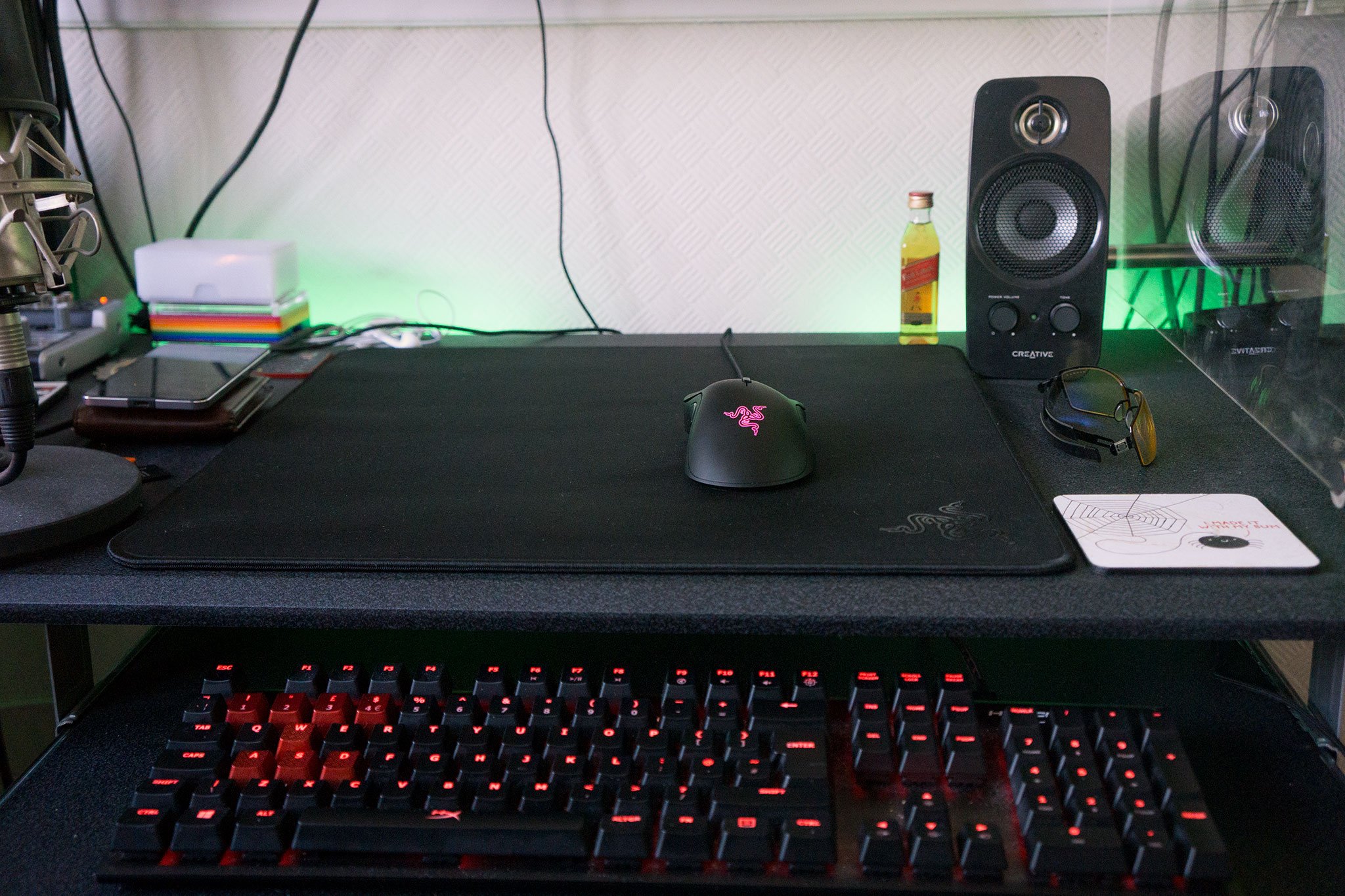 The Razer Gigantus Is A Massive Esports Gaming Mouse Mat Windows