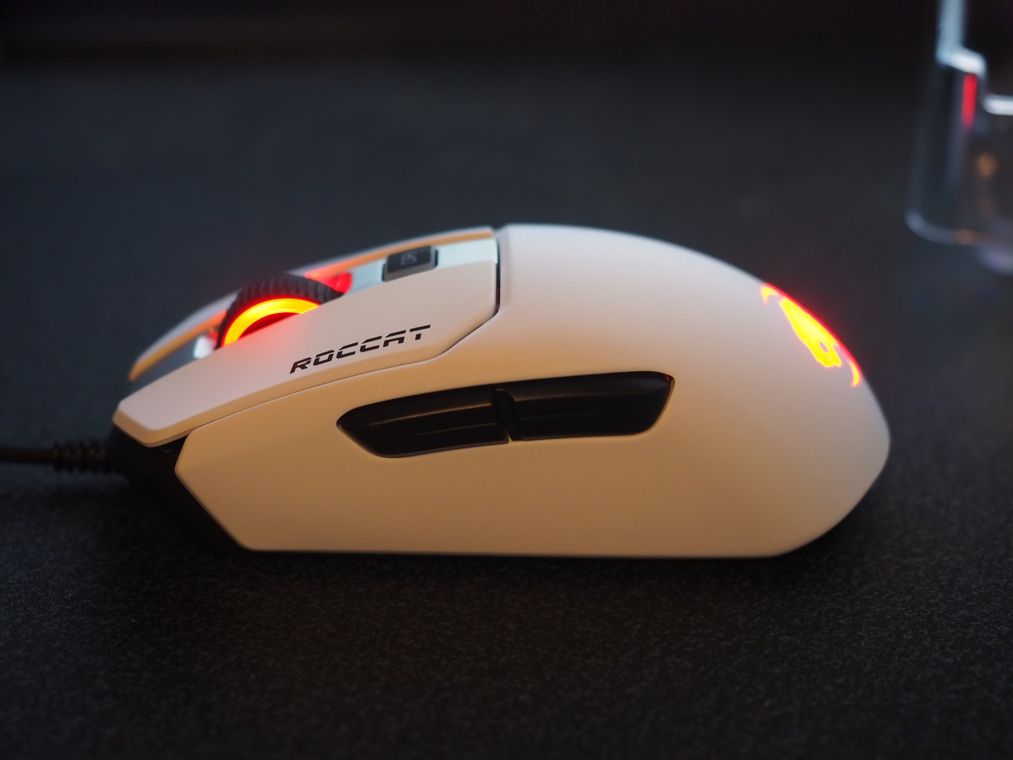 Roccat Kain 0 Mouse Review A Solid Pointer For Ditching The Cables Windows Central