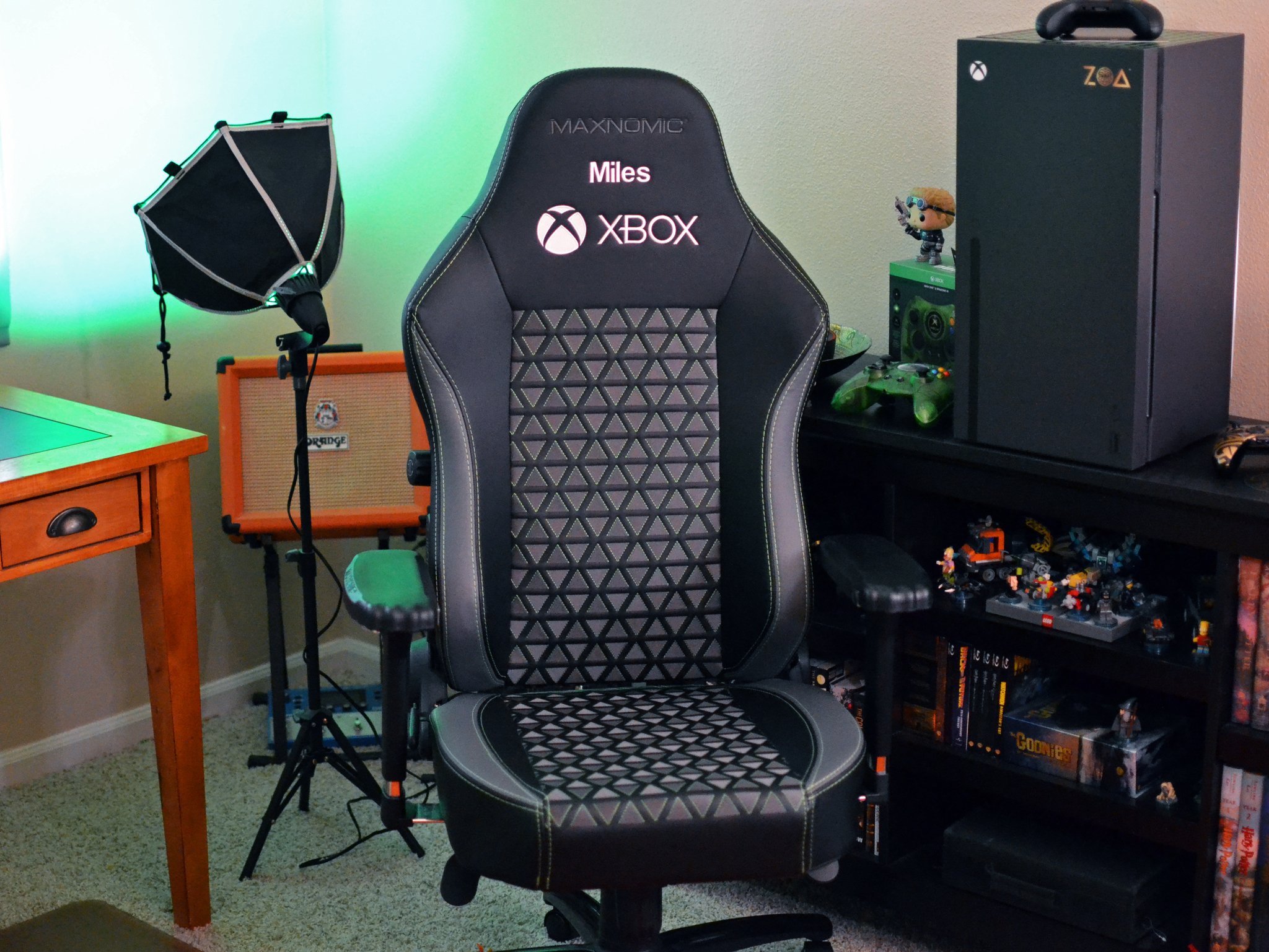 MAXNOMIC XBOX 2.0 OFC review The ultimate gaming chair