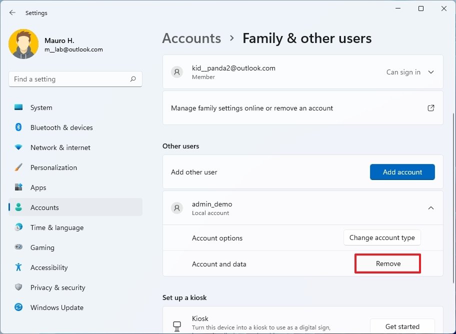 Windows 11 delete account to free up space