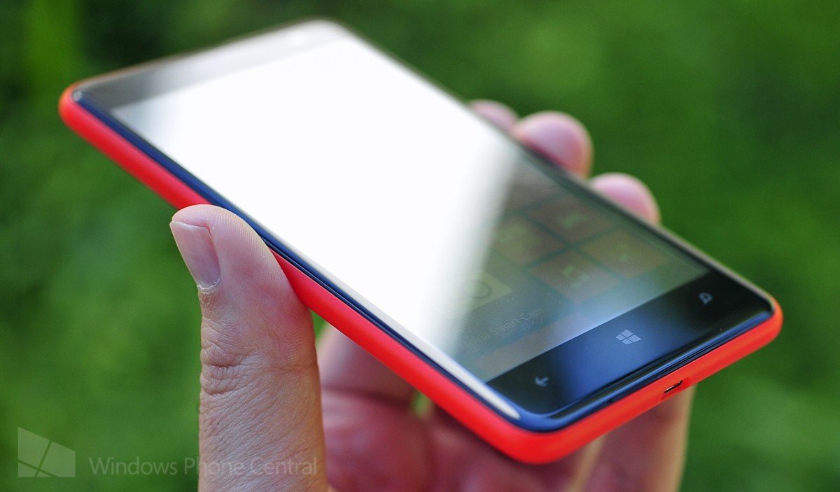 Nokia Lumia 625 angle