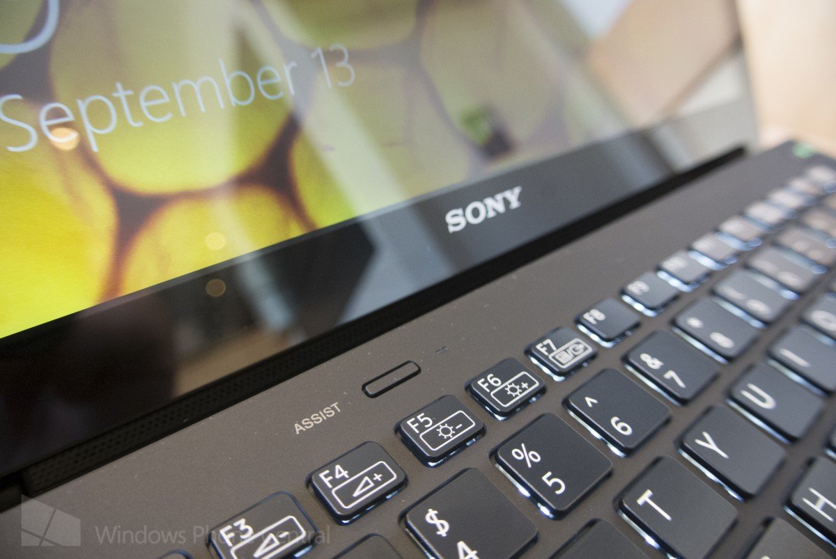 Sony Vaio Pro 11 Keyboard and Logo