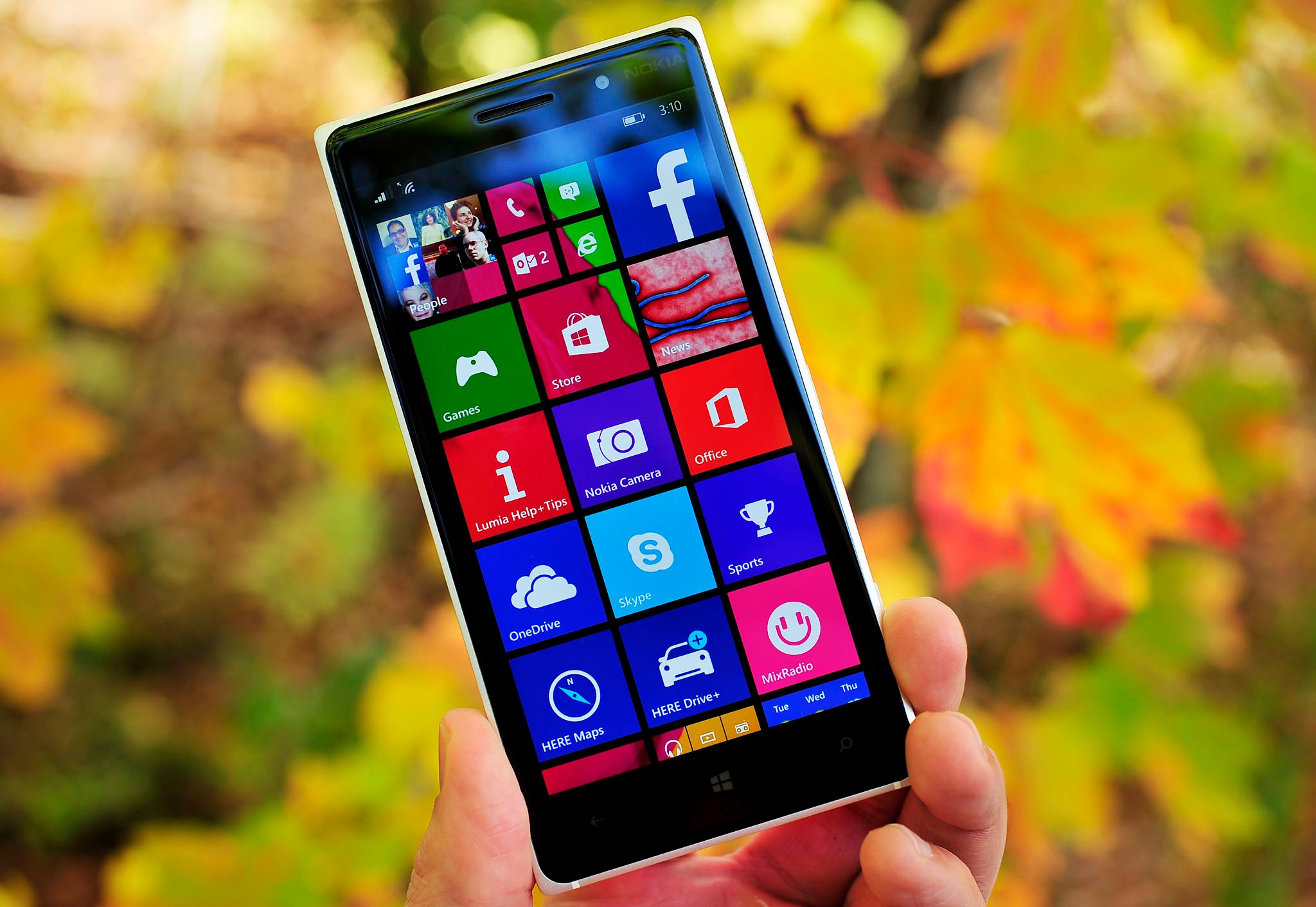 Nokia Lumia 735 First Impressions | IT Pro