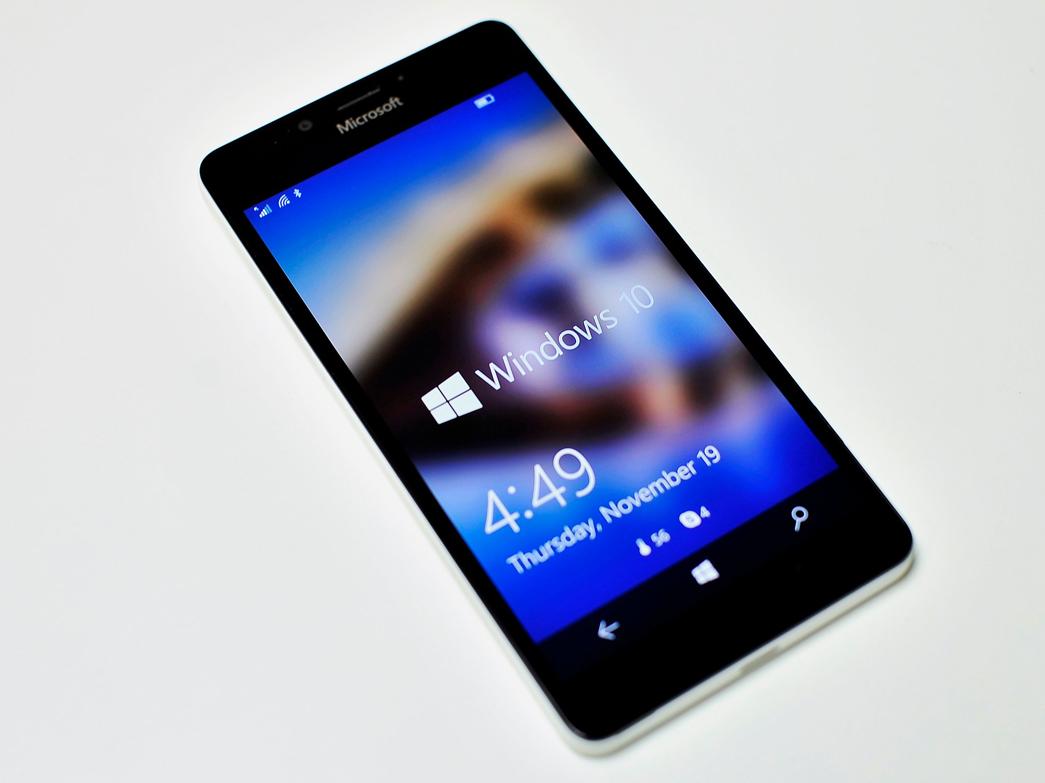 Microsoft Lumia 950 and Windows 10