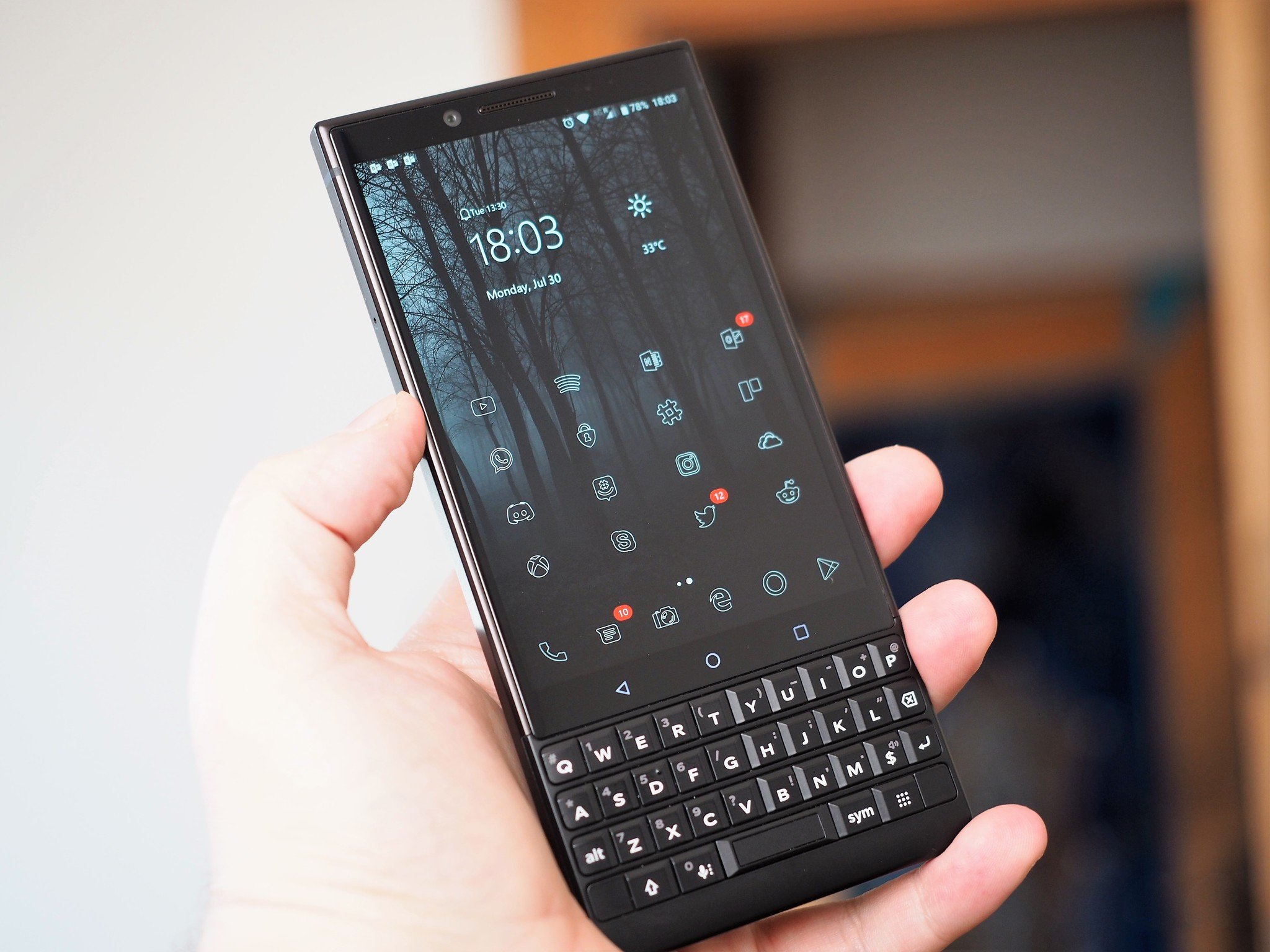 blackberry-key2-full.jpg