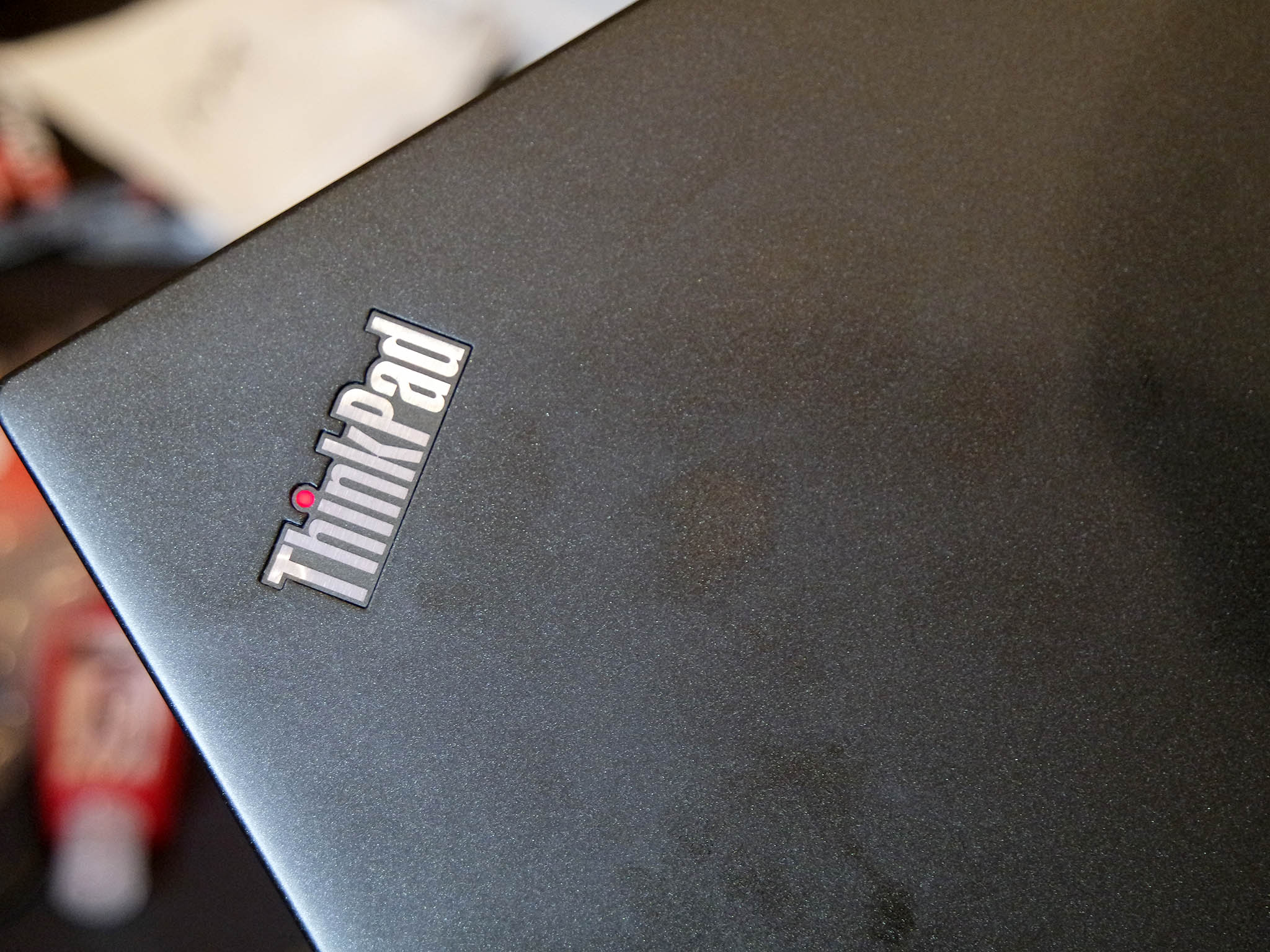 Lenovo&#39;s preinstalled adware is stupid vulnerable to attacks