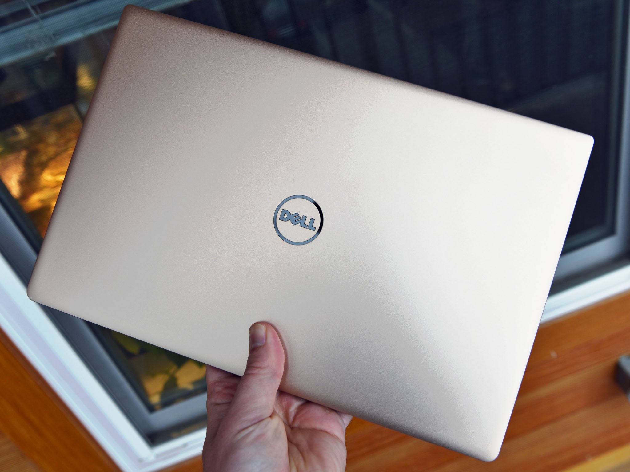 Dell XPS 13 (9360) firmware update brings battery life improvements and more