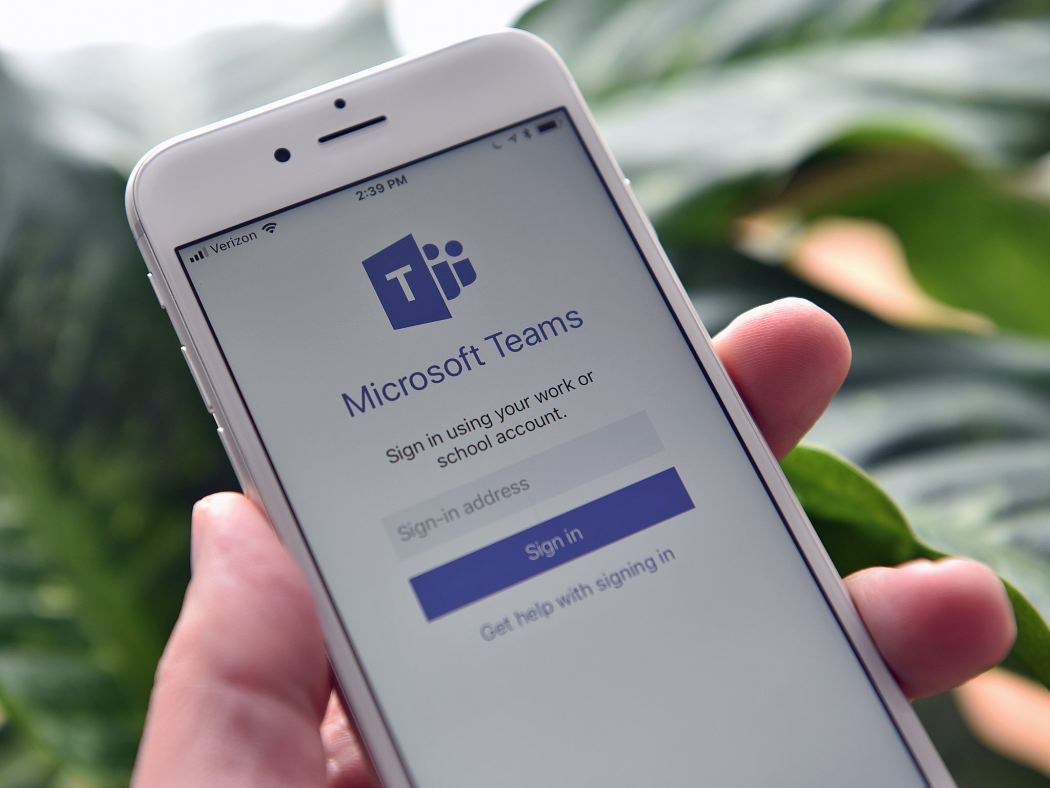 Microsoft Teams for iOS gets new calling features, languages, and more