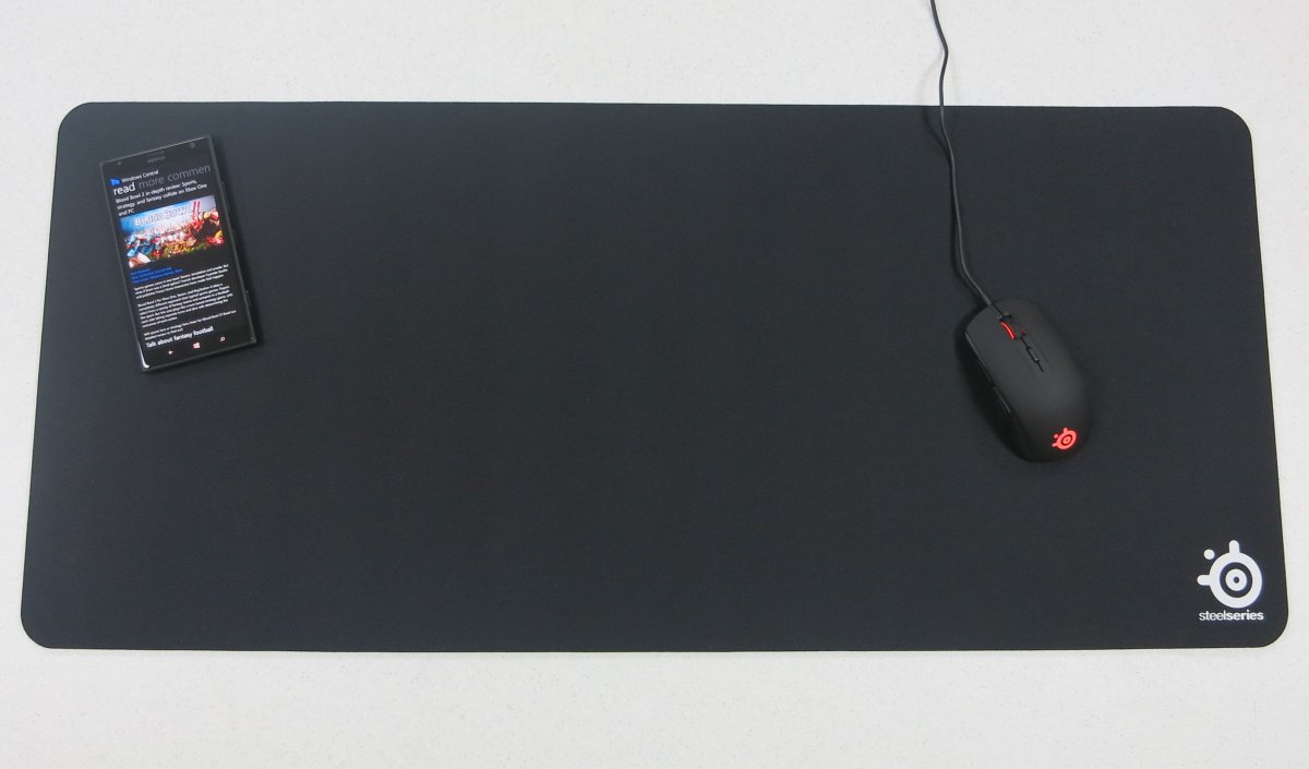 SteelSeries QcK XXL Gaming Mousepad review Lumia 1520 and SteelSeries Rival 100