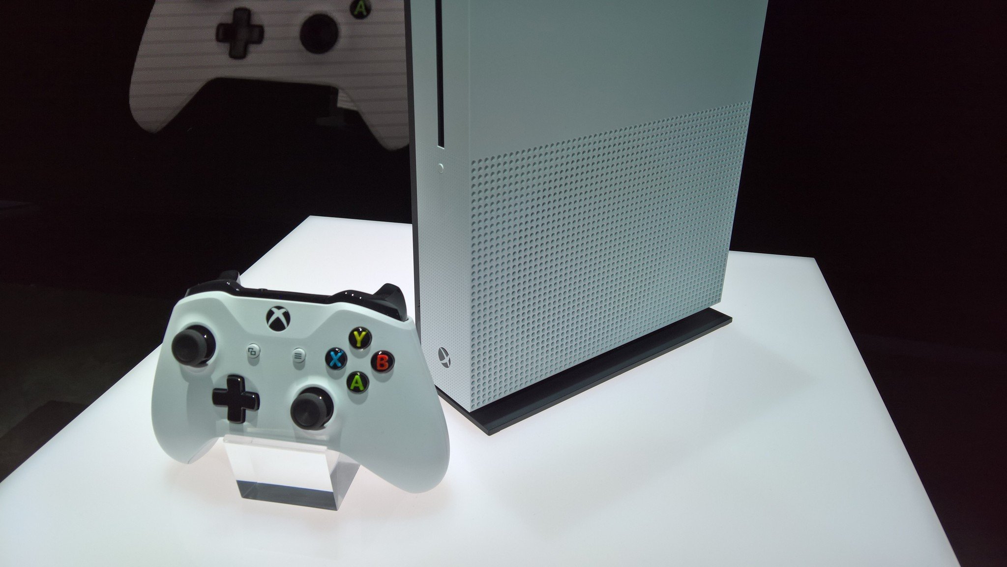 Xbox One Summer Update, perfect for Xbox One S!