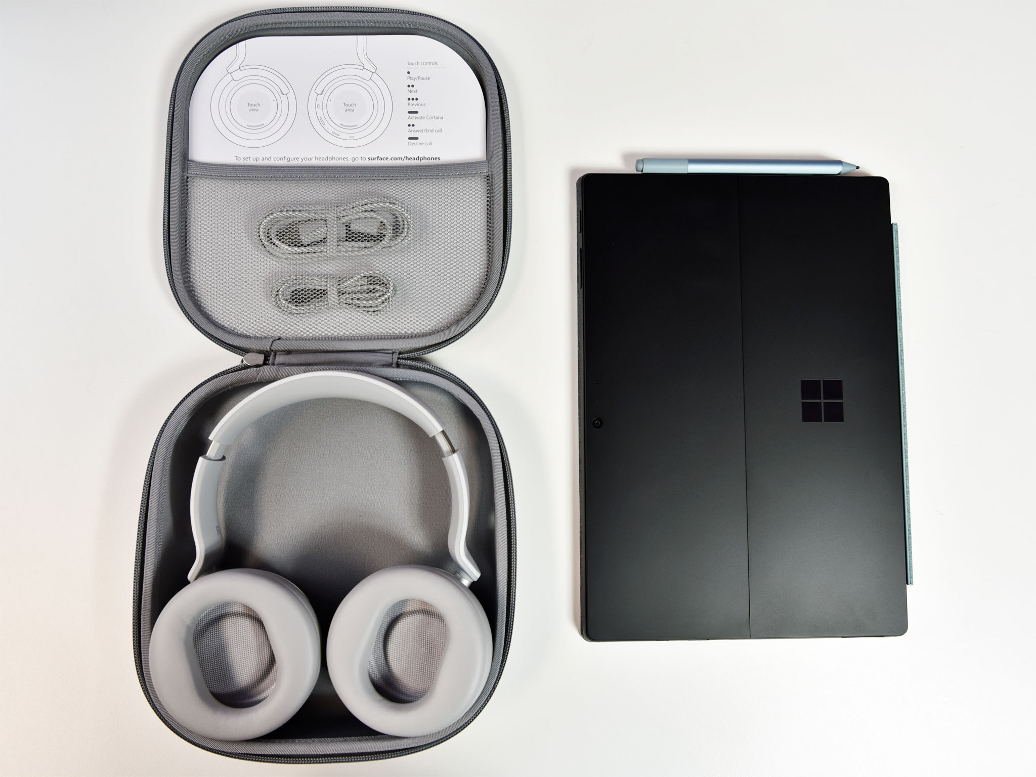 Microsoft Surface HeadphonesMicrosoft Surface Headphones