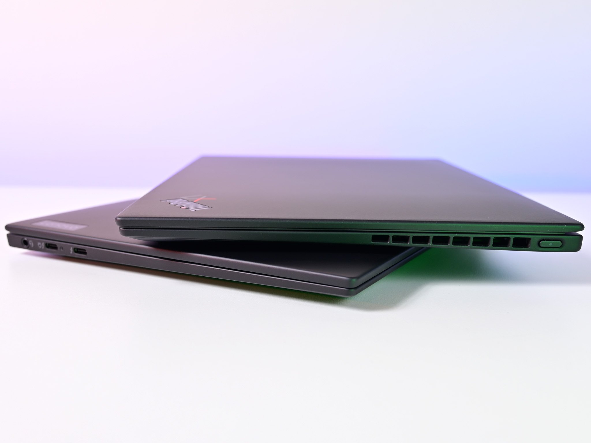 Lenovo Thinkpad X1 Nano Sides