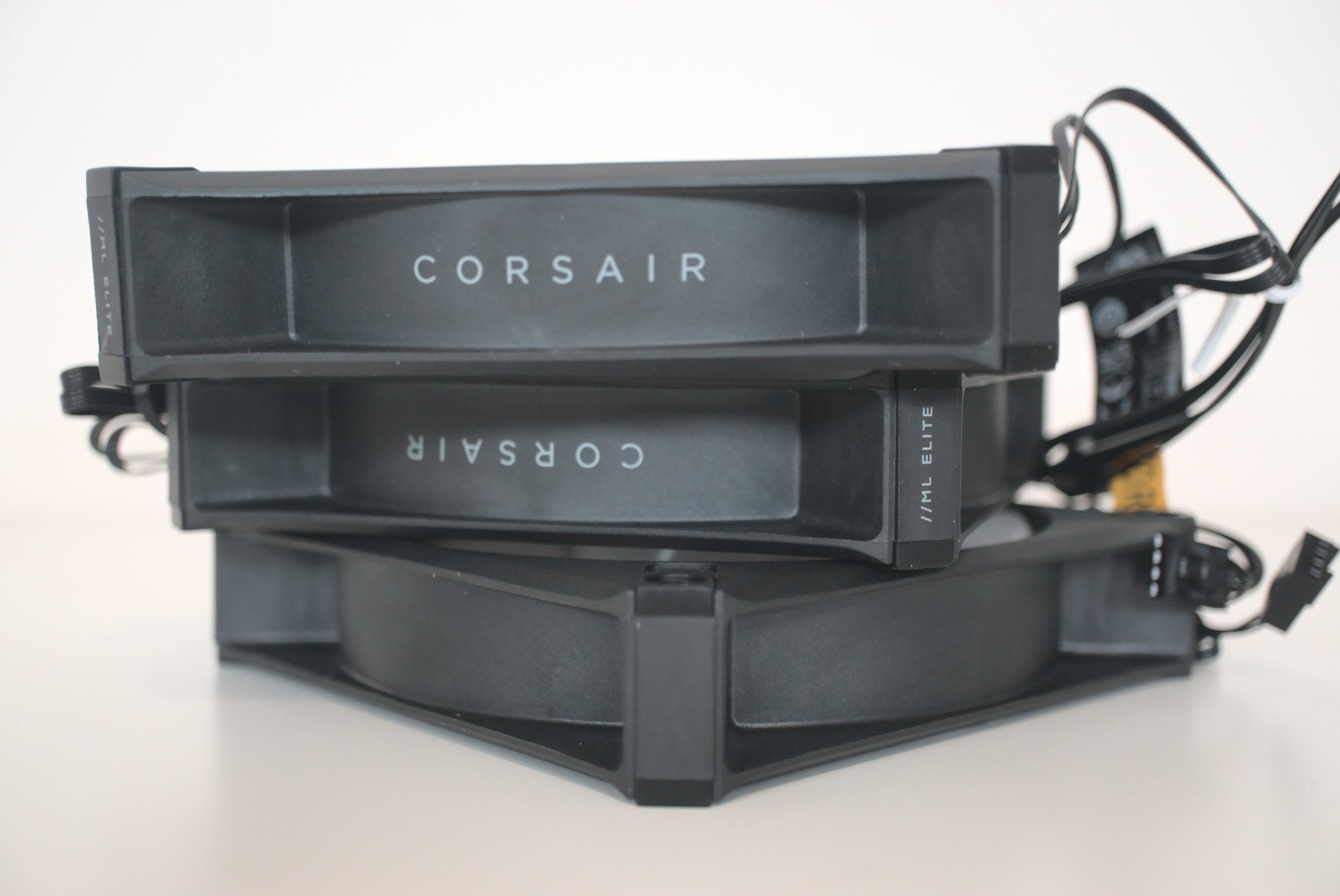 Corsair H150i Elite LCD
