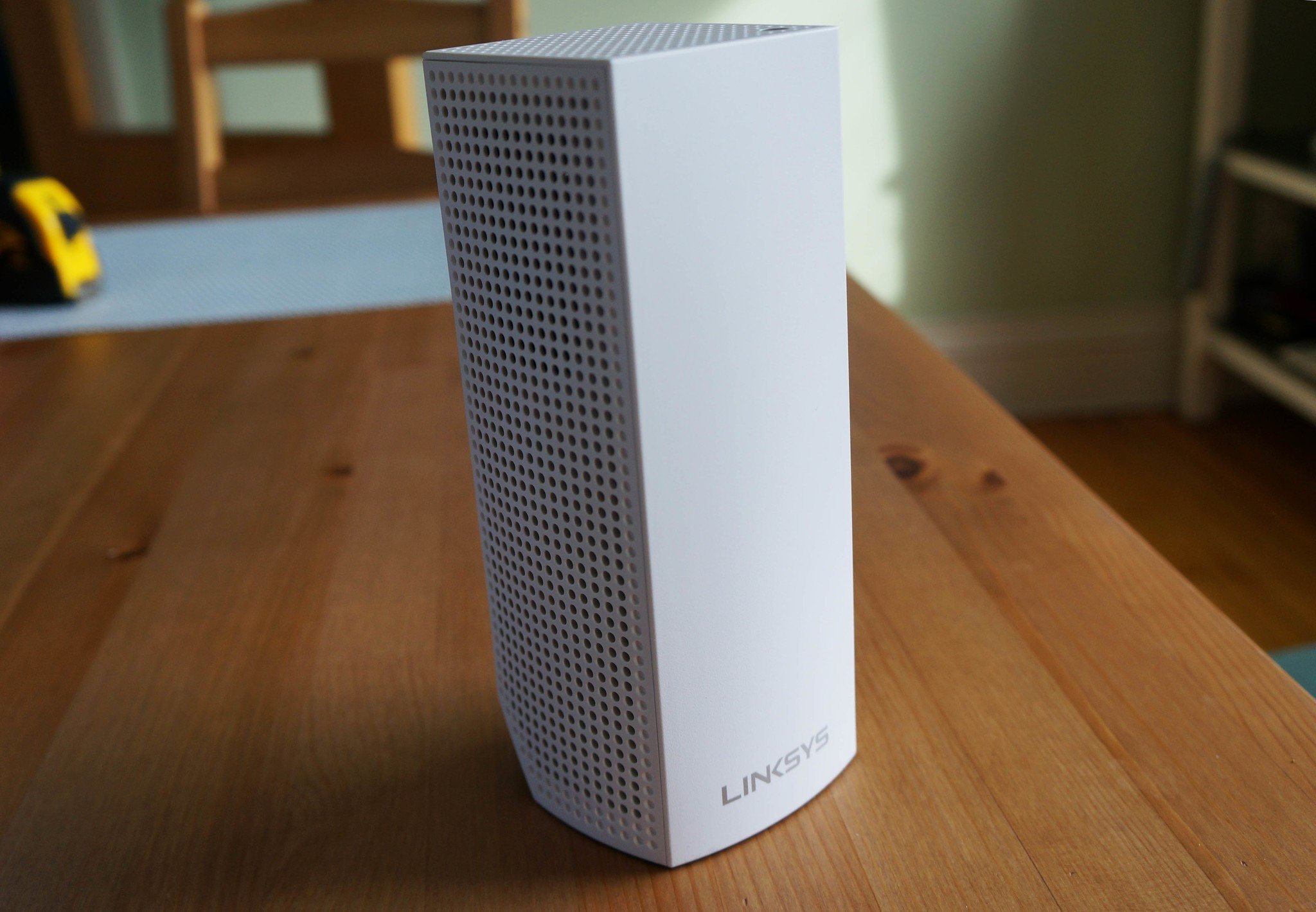 Access Points vs. Mesh: How to get the best Wi-Fi coverage