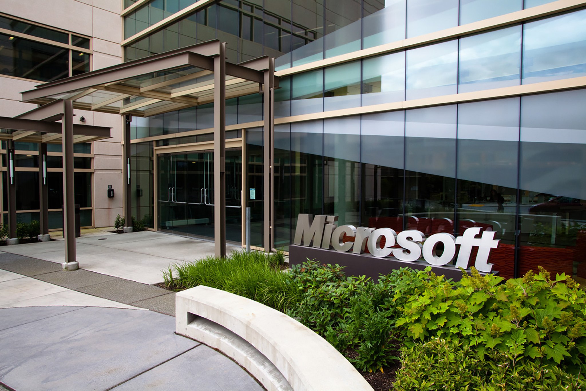 Women account for 29 percent of Microsoft&#39;s workforce