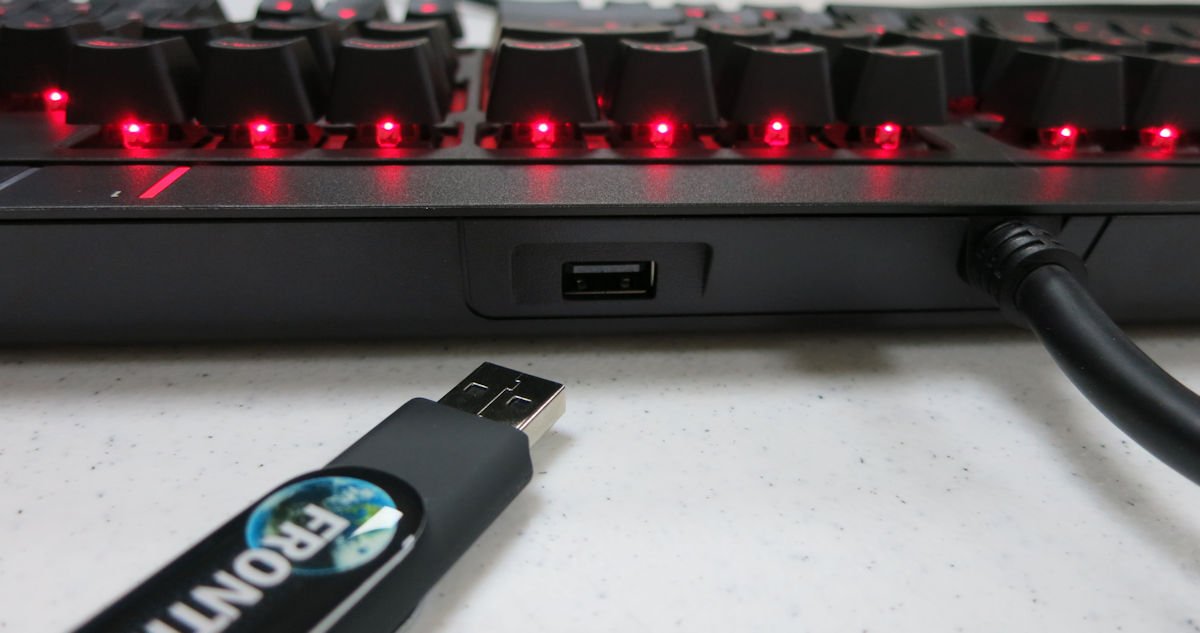 Corsair Strafe Mechanical Keyboard review USB port