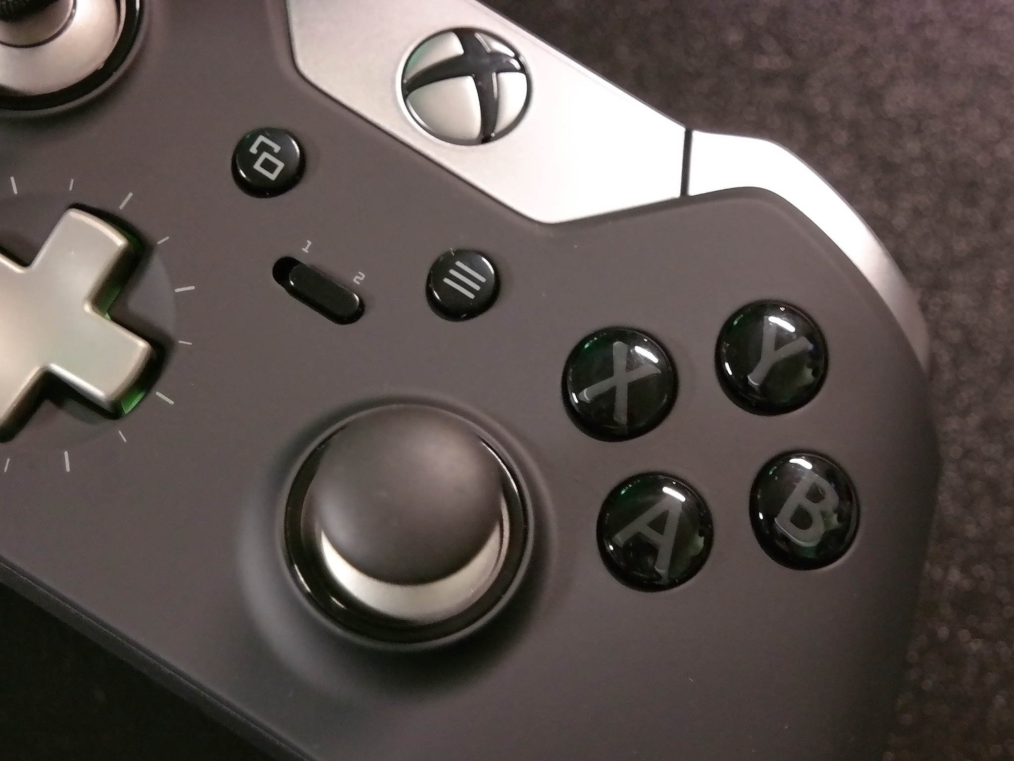 New 49 Xbox 'Washburn' controller reportedly launching in October