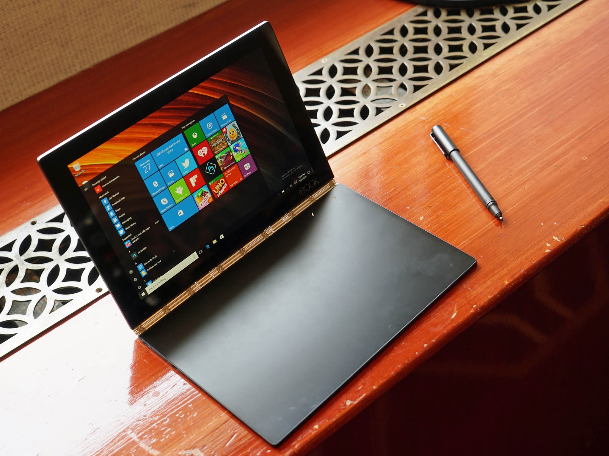 Lenovo's Yoga Book is still a great tablet — and it still has 