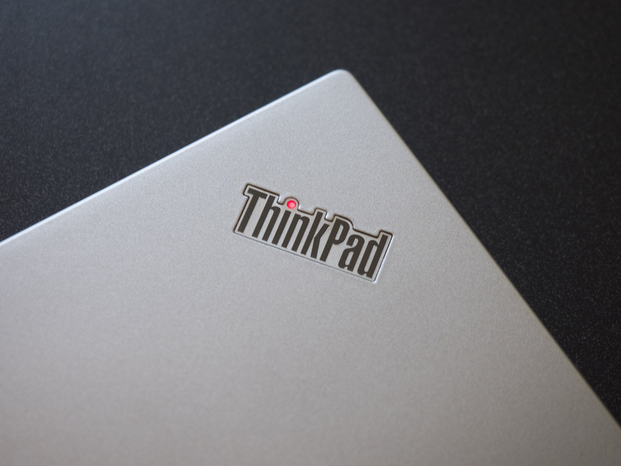 Lenovo recalls ThinkPad X1 Carbon laptops over fire risk
