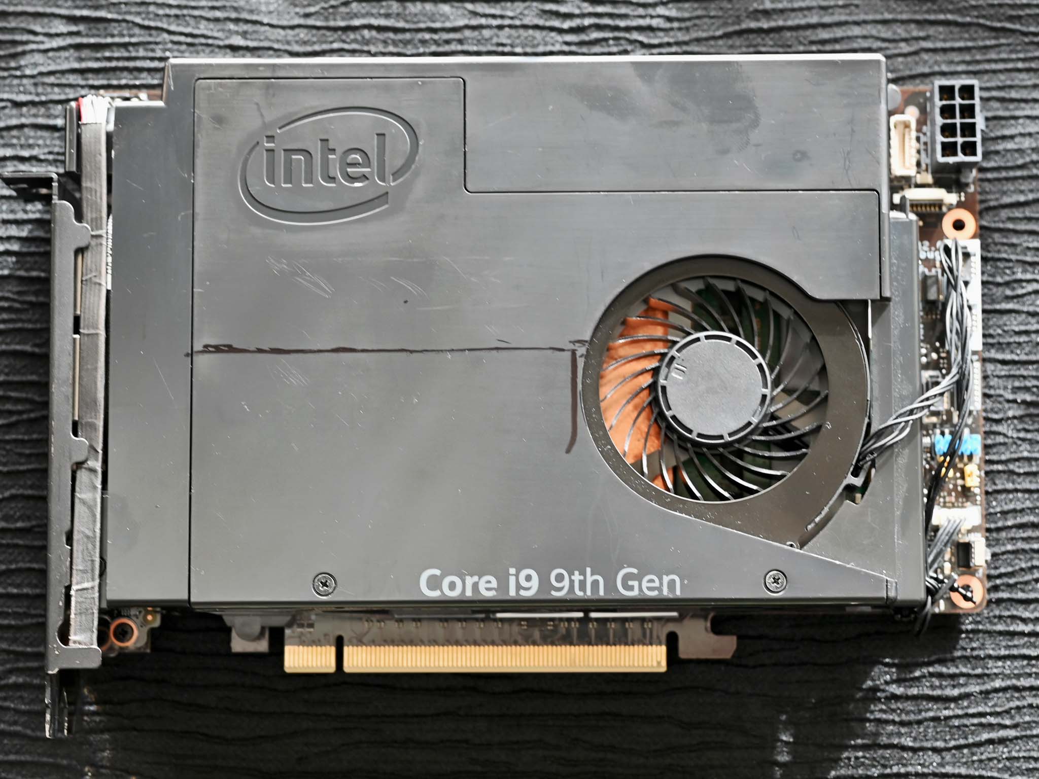 Intel NUC 9