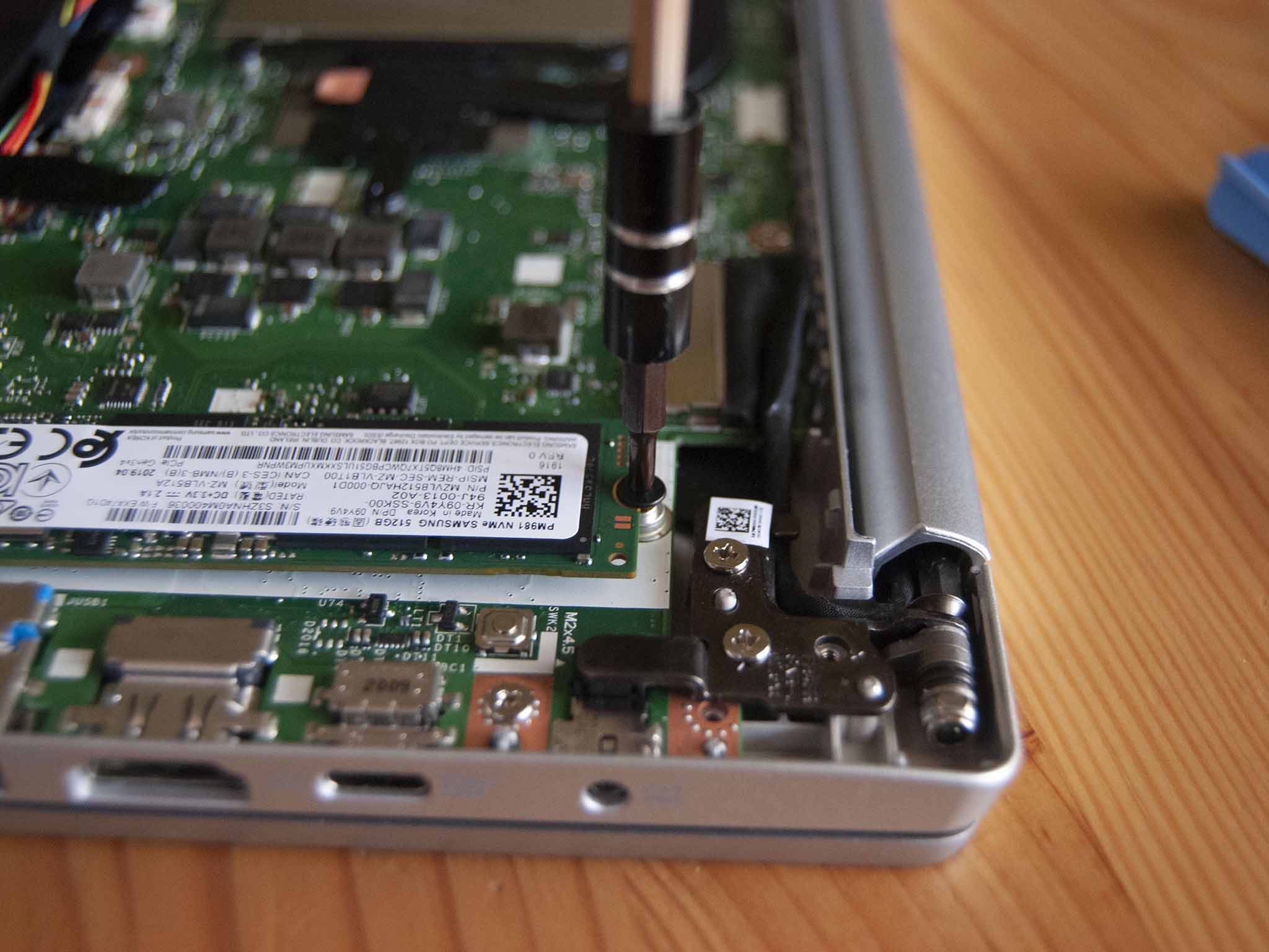Screw in the SSD fastener