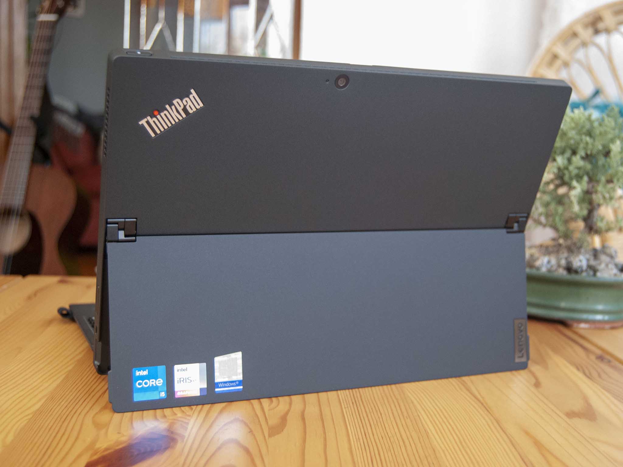 Lenovo Thinkpad X12 Detachable Review