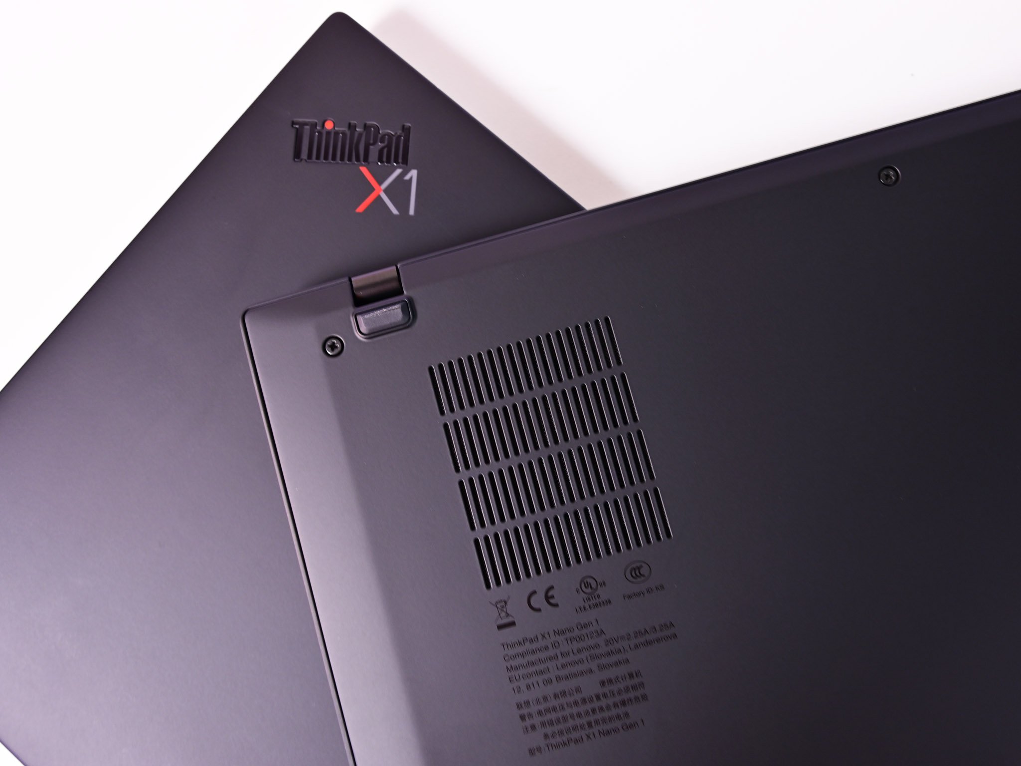 Lenovo Thinkpad X1 Nano Vent Bottom