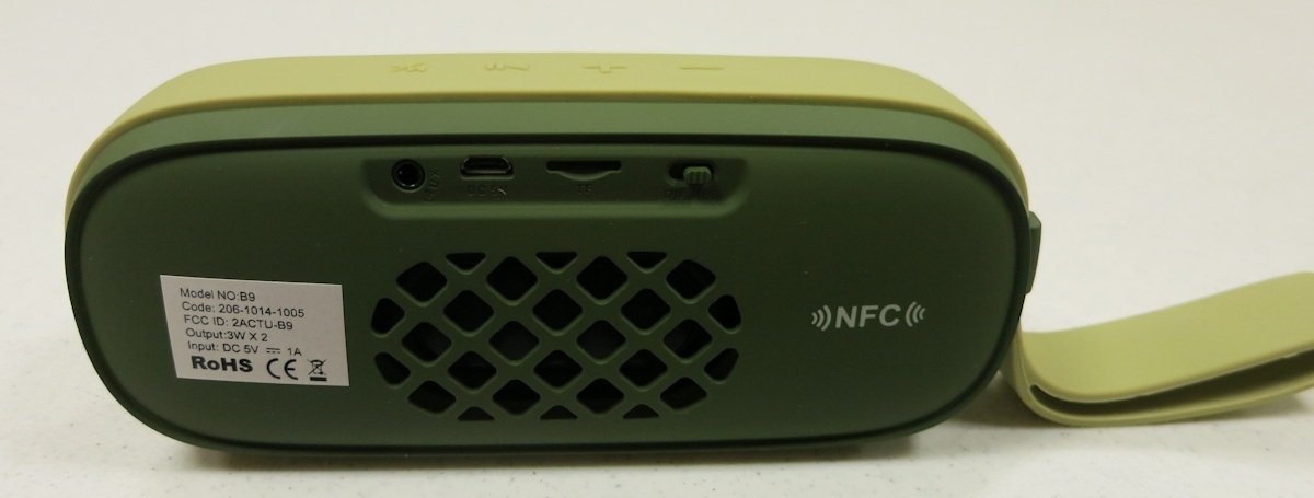 Lumsing Bluetooth NFC Speaker rear