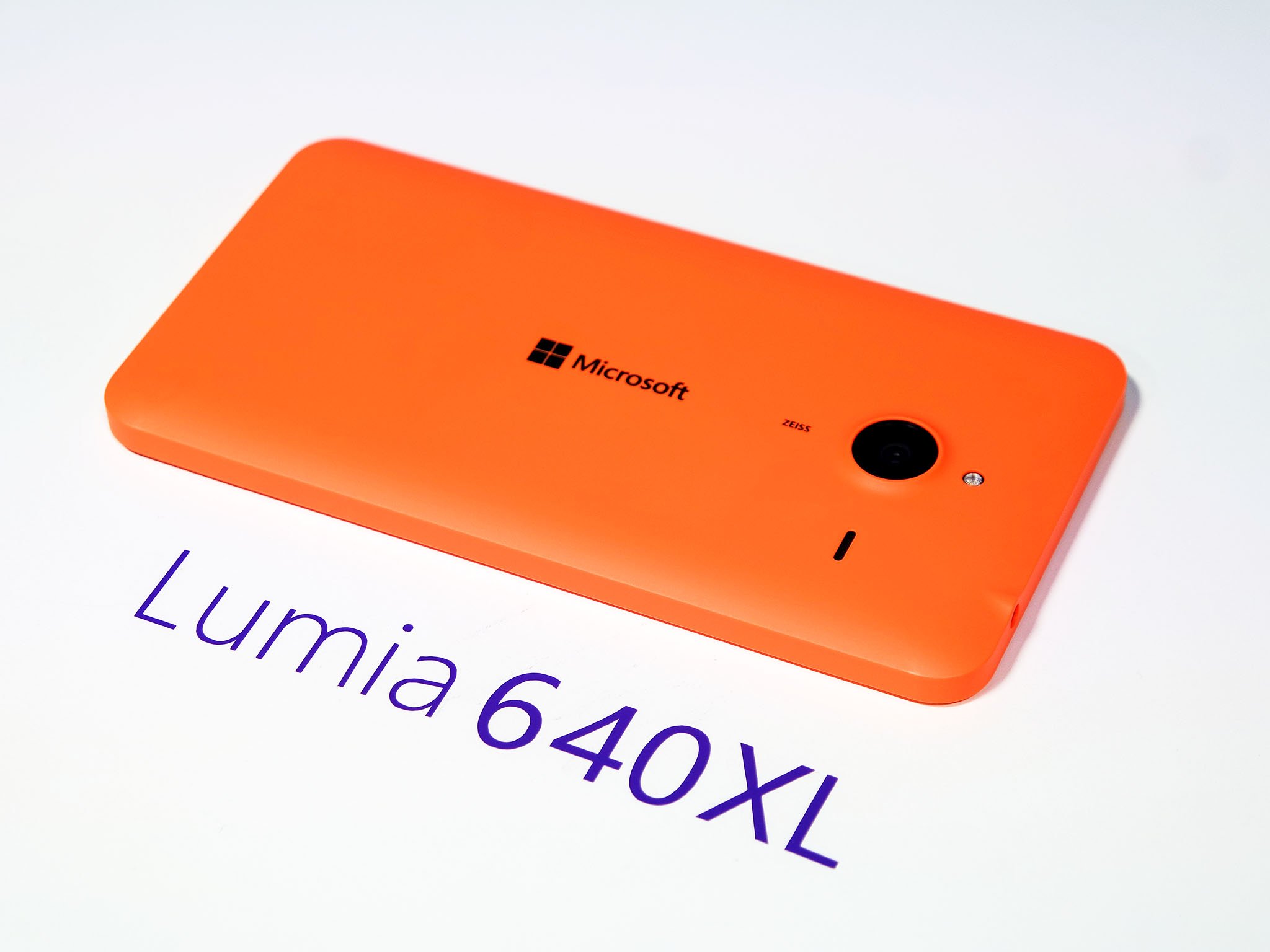The Lumia 640 XL has arrived in Ireland with Littlewoods listing the ...