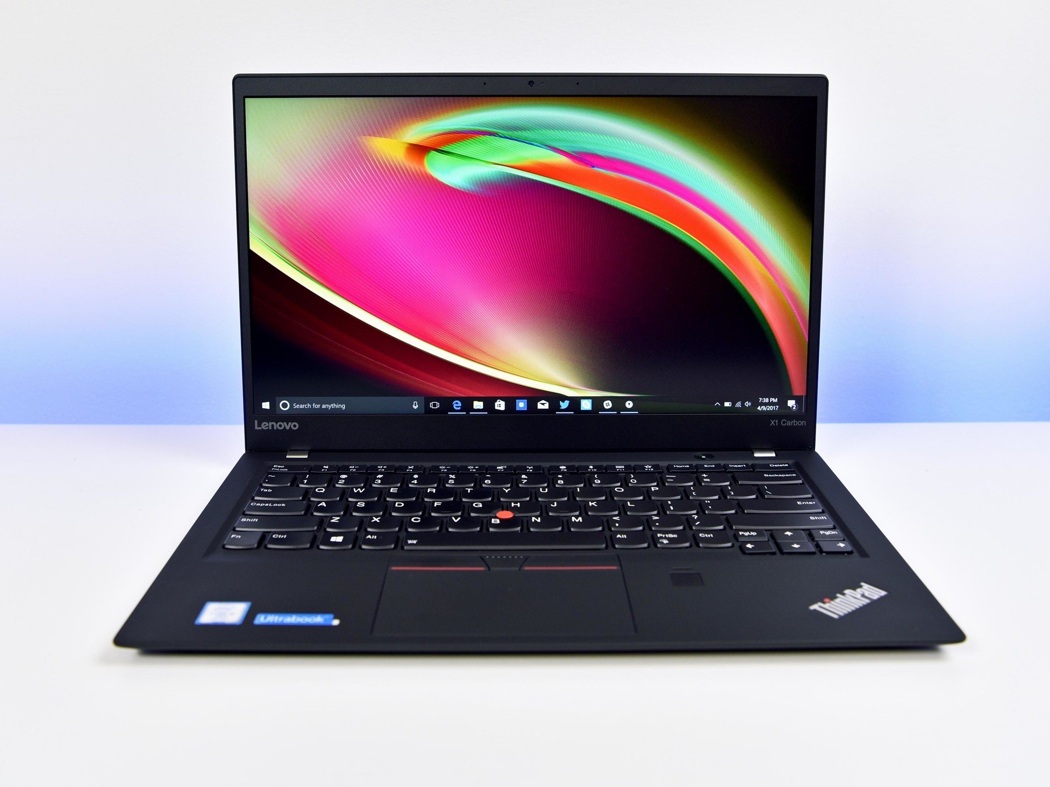 Lenovo Thinkpad X1 Carbon 2017 Review An Iconic Business Laptop