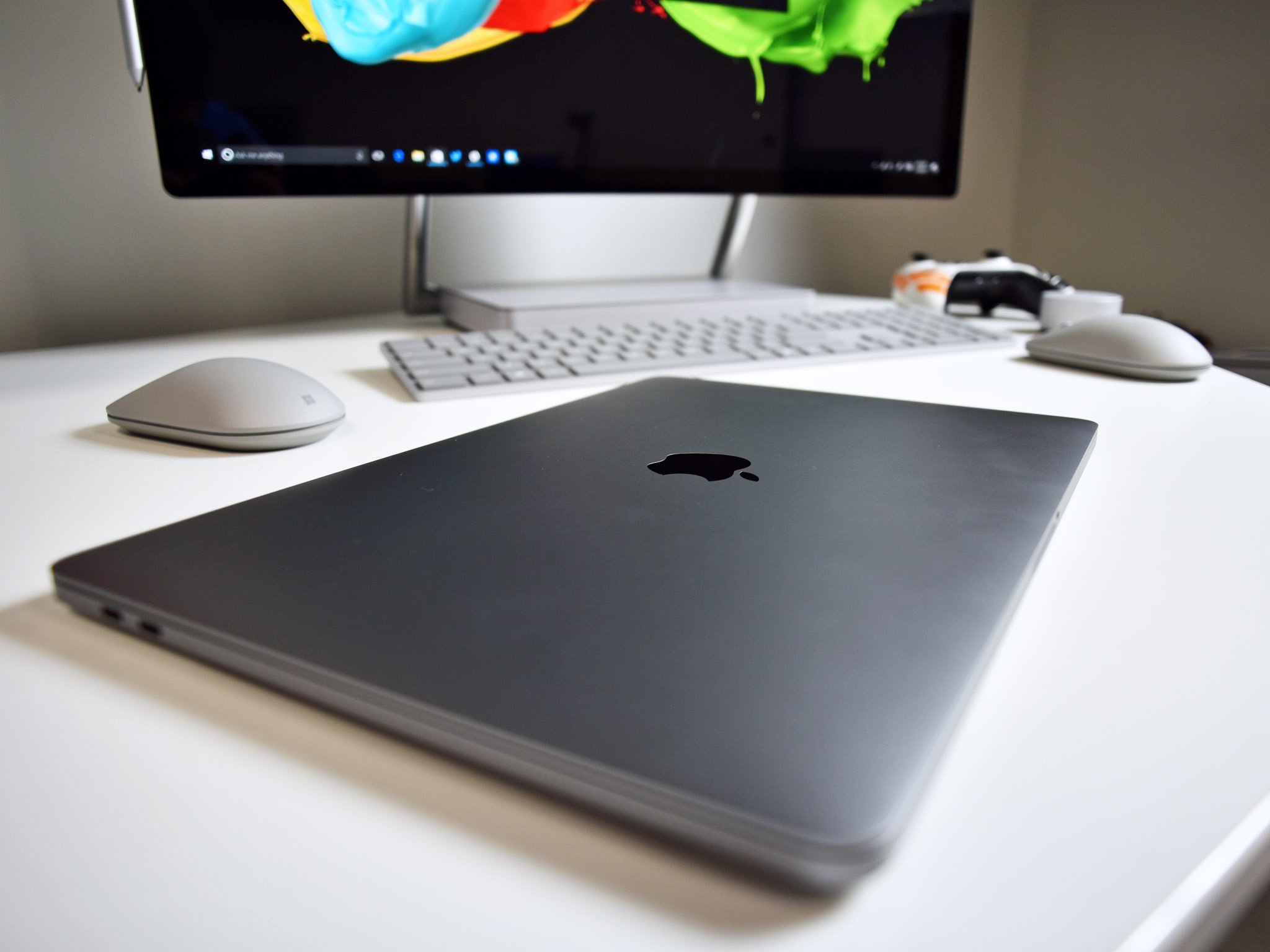 Surface Laptop vs MacBook Pro: Tech spec smackdown ...