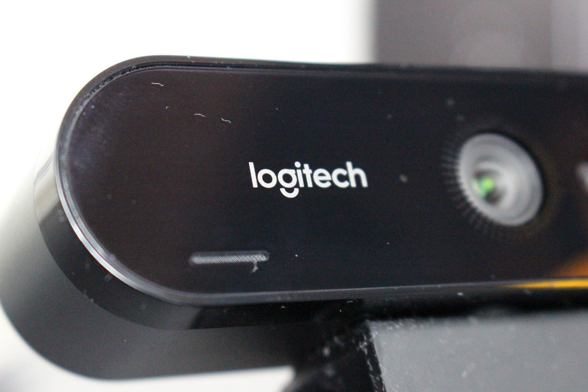 What software or apps are needed to run the Logitech c270 webcam?