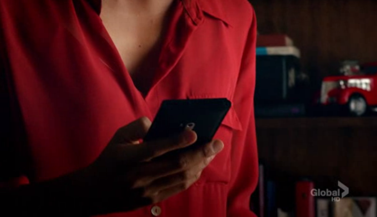 Windows Phone and Surface both guest star in Hawaii Five-O episode ...