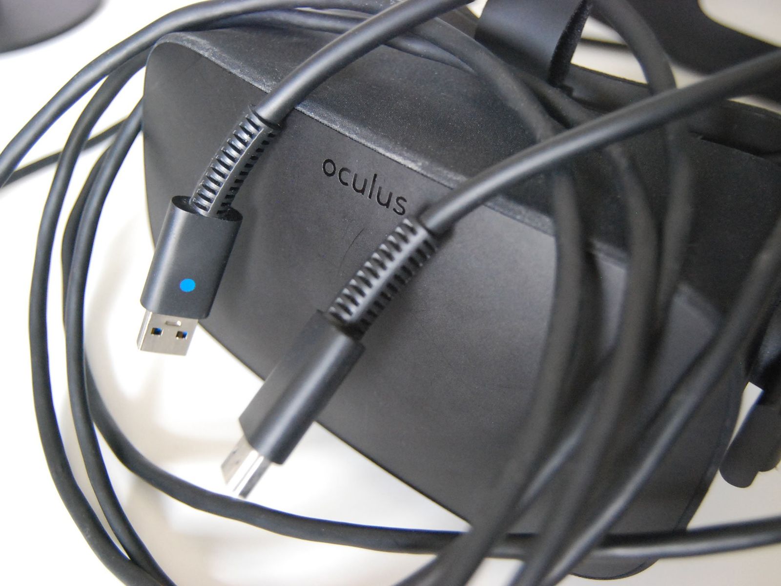 How to extend your Oculus Rift cables for about $20