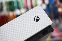 Just got a new Xbox One S or Xbox One X? Here's what you need to know!
