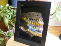 These snazzy digital photo frames make superb Mother's Day gifts