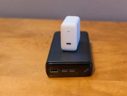 AUKEY gives you lots of battery with this travel-friendly combo