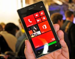 Nokia Italy lists Lumia 925 for preorder with €599.90 final price