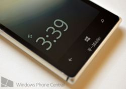 Tour of Nokia’s Glance screen on the Lumia 925 and Amber update