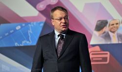 Nokia Chairman defends Stephen Elop and Nokia’s decision to sell hardware division to Microsoft