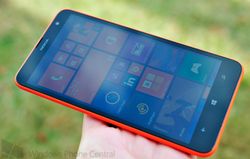 Nokia Lumia 525, Lumia 1320 show up on eBay; Lumia 1320 heads to Singapore, India