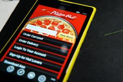 Hot out of the oven, Pizza Hut app update addresses nagging bugs