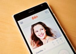 6tin returns to Windows Phone after Tinder complaint